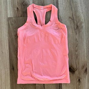 Athleta Momentum Tank